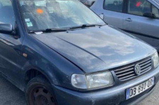 Optique avant secondaire gauche (feux)(clignotant) VOLKSWAGEN POLO 3
