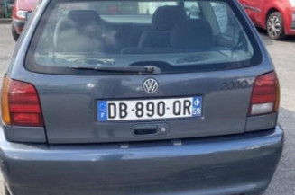 Optique avant secondaire gauche (feux)(clignotant) VOLKSWAGEN POLO 3