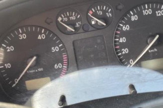 Optique avant secondaire gauche (feux)(clignotant) VOLKSWAGEN POLO 3