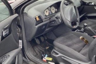 Vitre arriere droit PEUGEOT 407