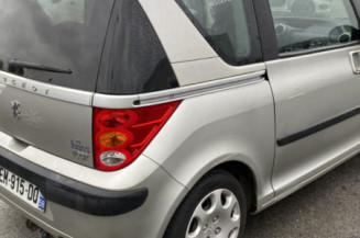 PEUGEOT 1007 1.4 HDI - 8V TURBO