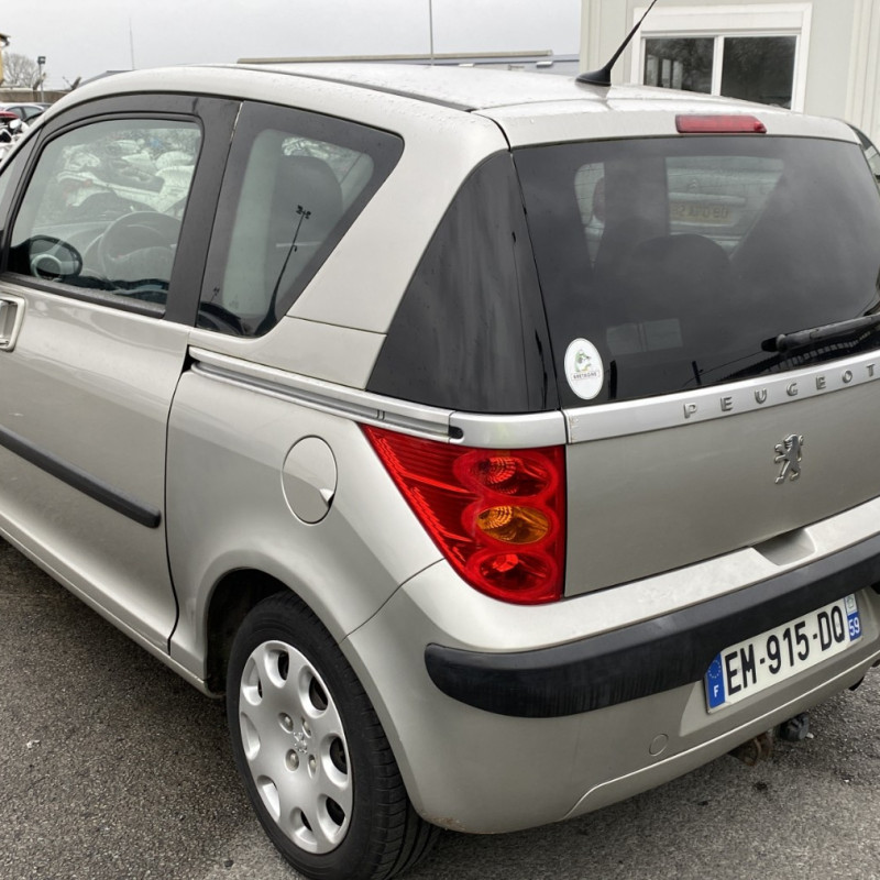 PEUGEOT 1007 1.4 HDI - 8V TURBO Photo n°4