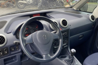 PEUGEOT 1007 1.4 HDI - 8V TURBO