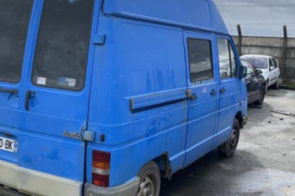 Retroviseur droit RENAULT TRAFIC 1