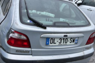 Malle/Hayon arriere RENAULT MEGANE 1