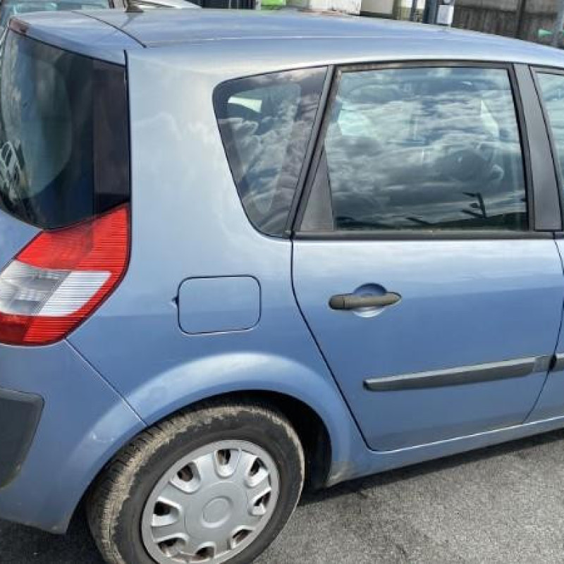 RENAULT SCENIC 2 PHASE 1 1.5 DCI - 8V TURBO Photo n°8