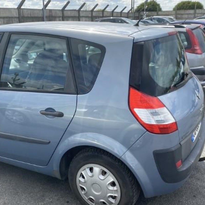 RENAULT SCENIC 2 PHASE 1 1.5 DCI - 8V TURBO Photo n°9