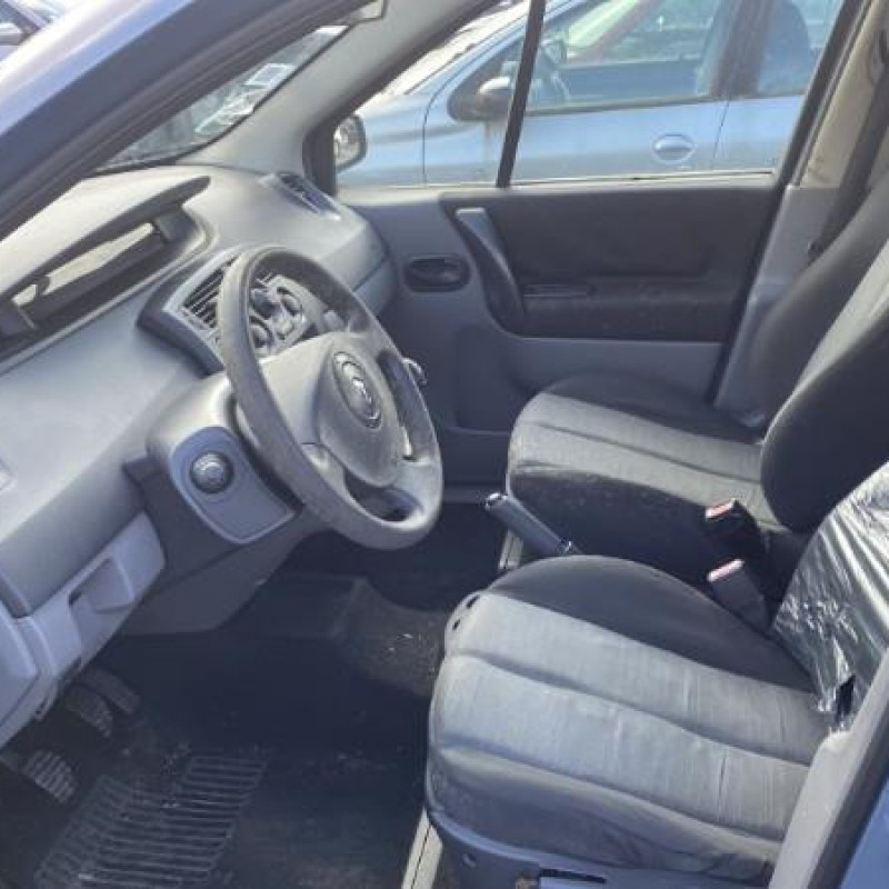 RENAULT SCENIC 2 PHASE 1 1.5 DCI - 8V TURBO Photo n°12