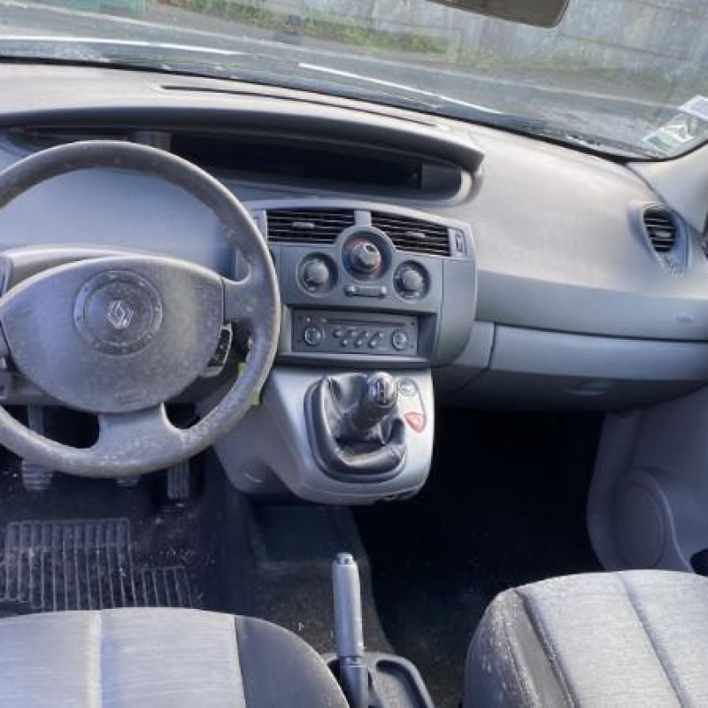 RENAULT SCENIC 2 PHASE 1 1.5 DCI - 8V TURBO Photo n°21