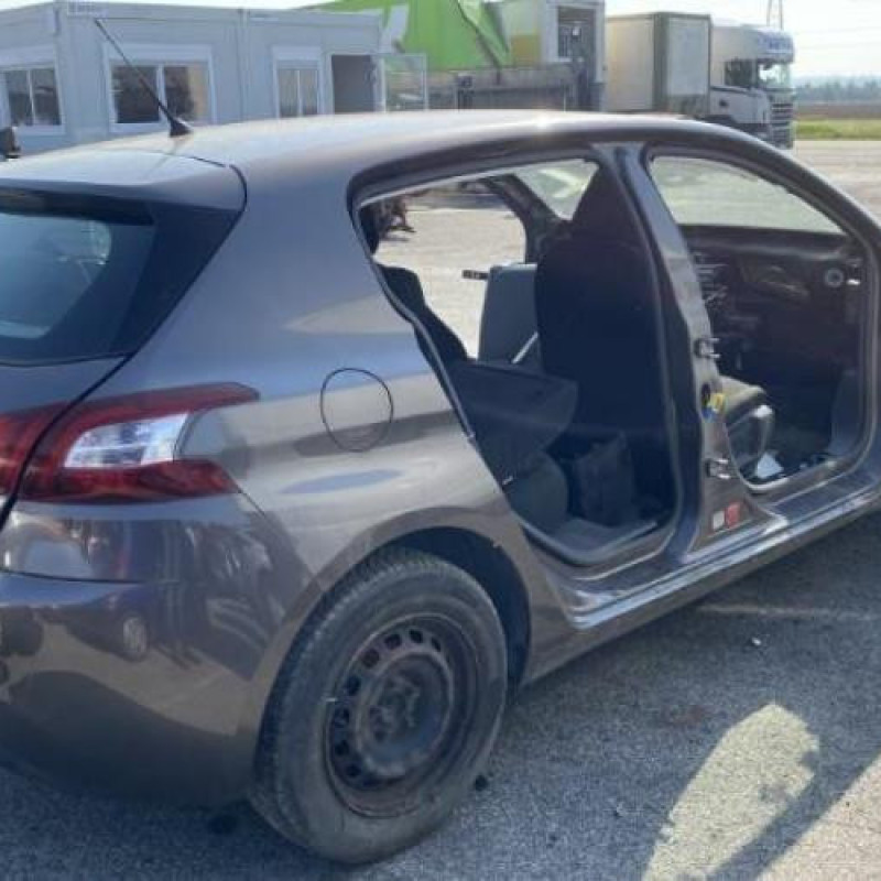 Malle/Hayon arriere PEUGEOT 308 2 Photo n°14