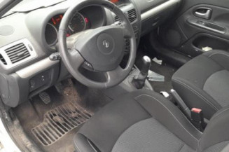 Malle/Hayon arriere RENAULT CLIO 2 CAMPUS