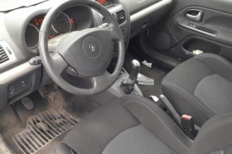 Malle/Hayon arriere RENAULT CLIO 2 CAMPUS