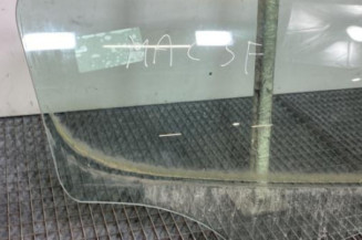 Vitre arriere droit PEUGEOT 407