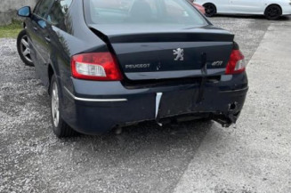 Vitre arriere droit PEUGEOT 407