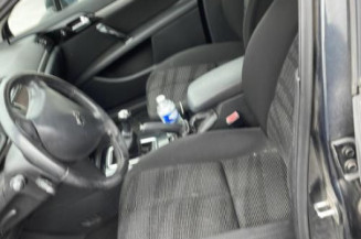 Vitre arriere droit PEUGEOT 407
