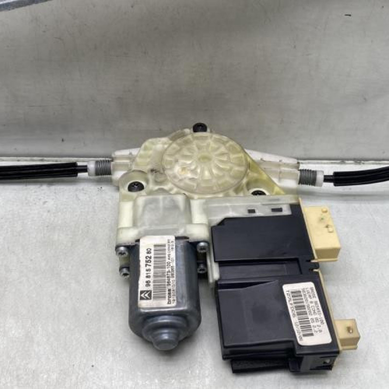 Leve vitre electrique avant gauche CITROEN C4 1 Photo n°4