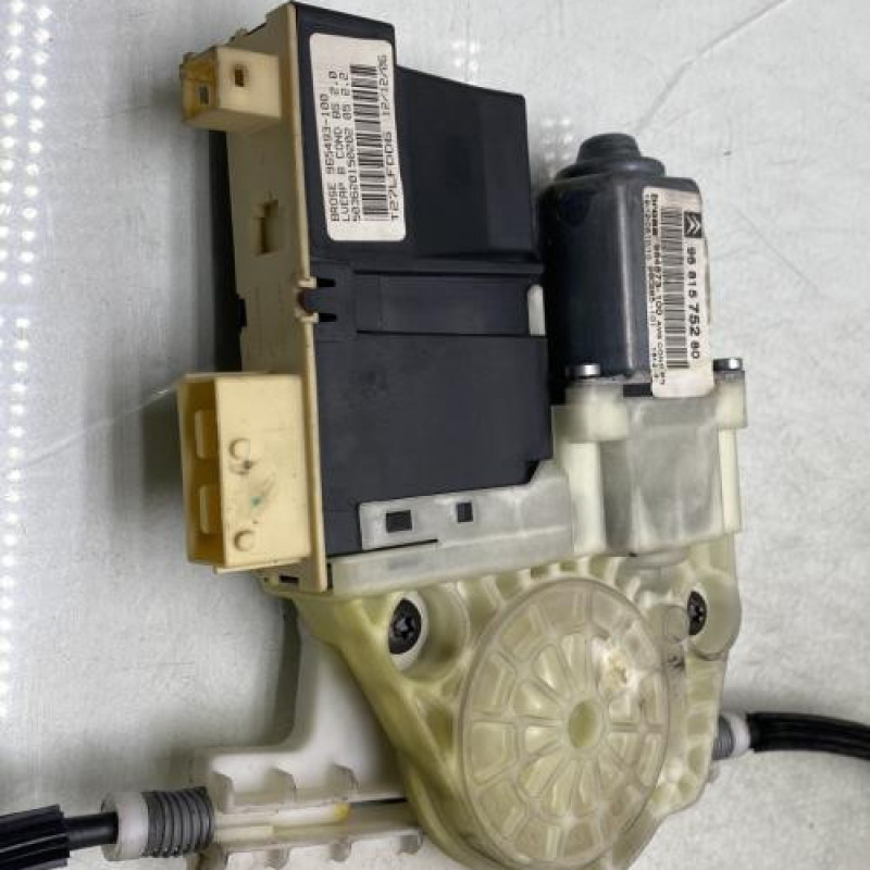 Leve vitre electrique avant gauche CITROEN C4 1 Photo n°6