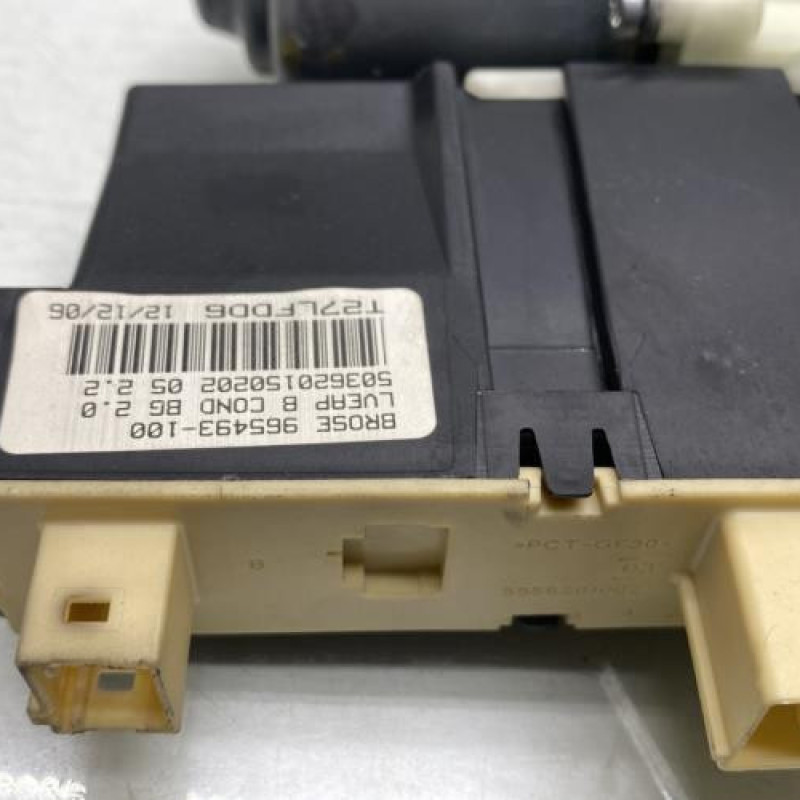 Leve vitre electrique avant gauche CITROEN C4 1 Photo n°8