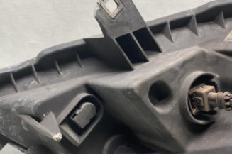 Optique avant principal droit (feux)(phare) RENAULT TRAFIC 2