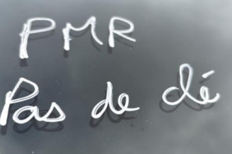 Optique avant principal droit (feux)(phare) RENAULT TRAFIC 2