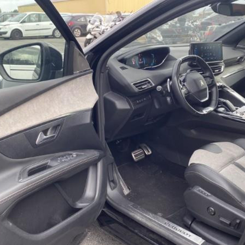 PEUGEOT 3008 2 PHASE 2 1.6i - 16V TURBO HYBRID 4X4 Photo n°9