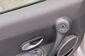 Anti brouillard arriere droit RENAULT CLIO 3
