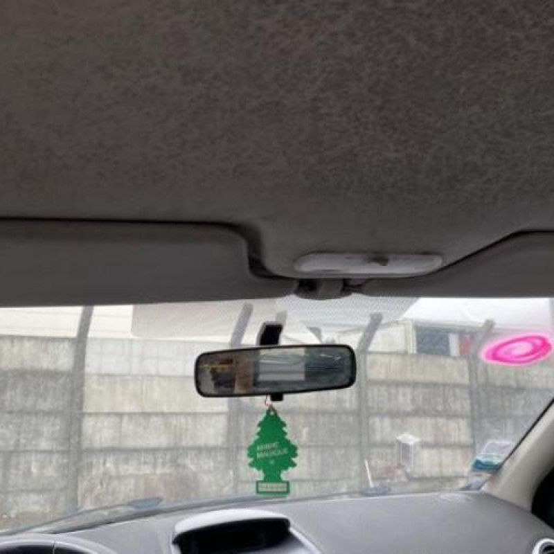 Anti brouillard arriere droit RENAULT CLIO 3 Photo n°17