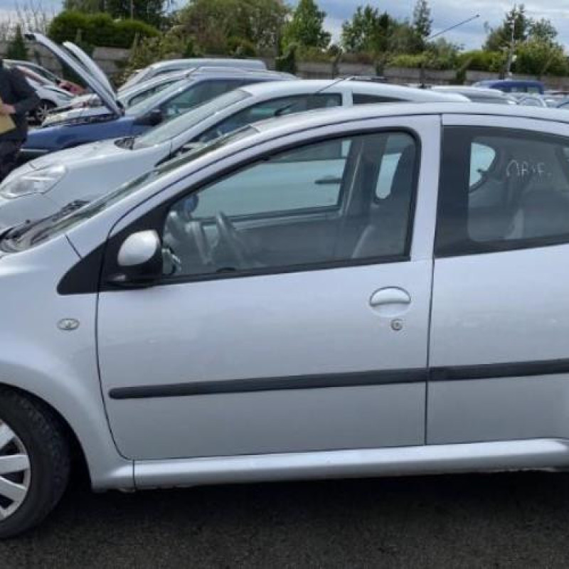 Glace retroviseur droit PEUGEOT 107 Photo n°9