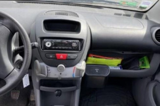 Glace retroviseur droit PEUGEOT 107
