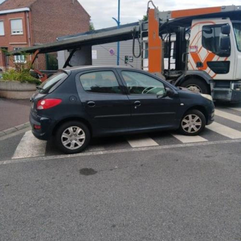 Moteur PEUGEOT 206+ Photo n°3