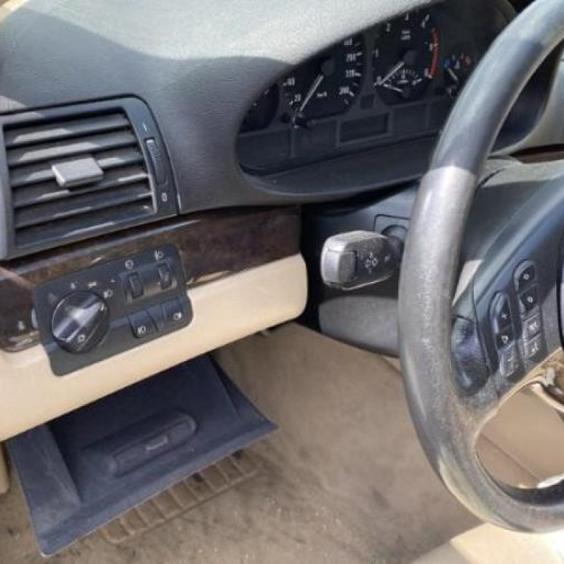 Porte avant droit BMW SERIE 3 E46 Photo n°20