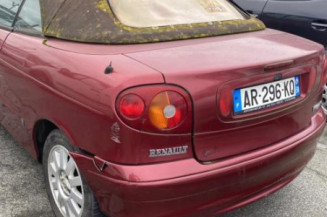 Porte avant gauche RENAULT MEGANE 1