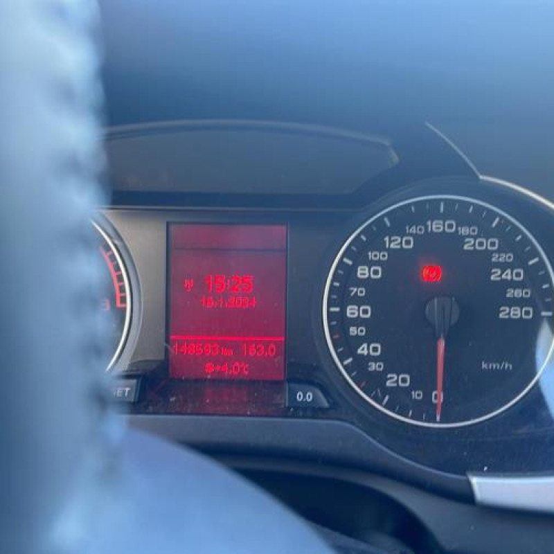 Retroviseur interieur AUDI A4 3 Photo n°15