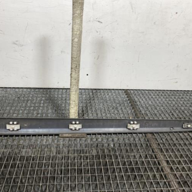 Baguette de porte avant droite MERCEDES VITO 639 Photo n°4