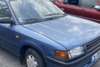 Optique avant secondaire droit (feux)(clignotant) MAZDA 323 4