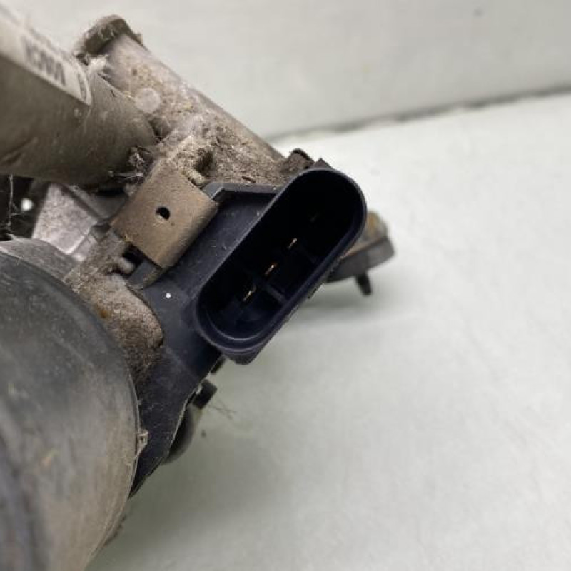 Moteur essuie glace avant gauche VOLKSWAGEN GOLF PLUS Photo n°6