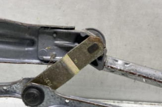 Moteur essuie glace avant RENAULT MEGANE 1