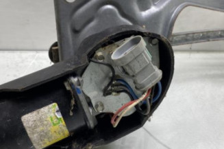 Moteur essuie glace avant RENAULT MEGANE 1
