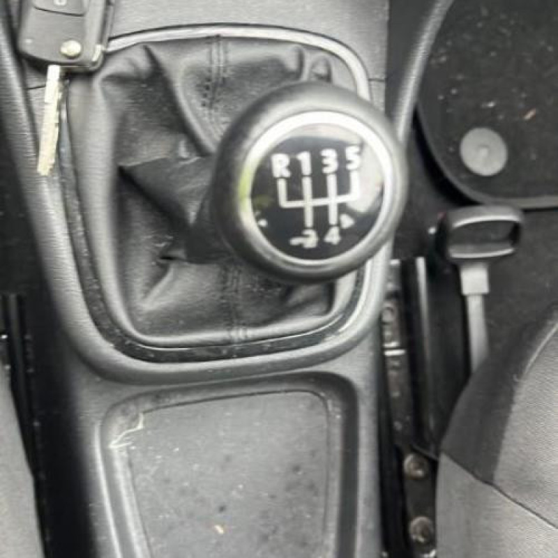 Moteur essuie glace avant VOLKSWAGEN POLO 5 Photo n°12