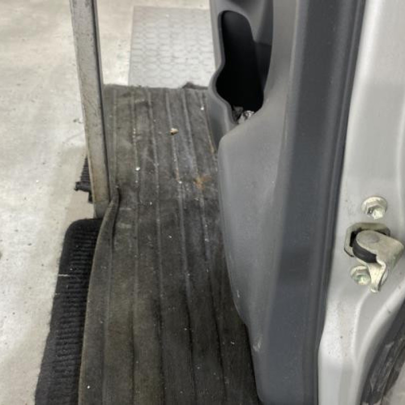 Porte arriere gauche SUZUKI ALTO 3 Photo n°5
