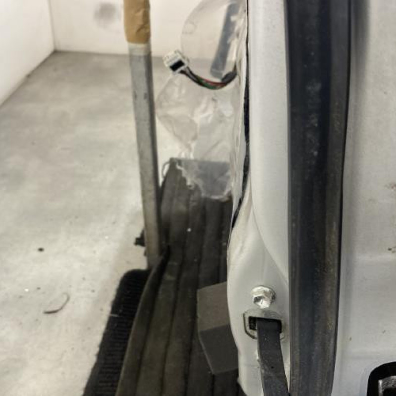 Porte avant gauche SUZUKI ALTO 3 Photo n°4