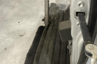 Porte avant gauche SUZUKI ALTO 3