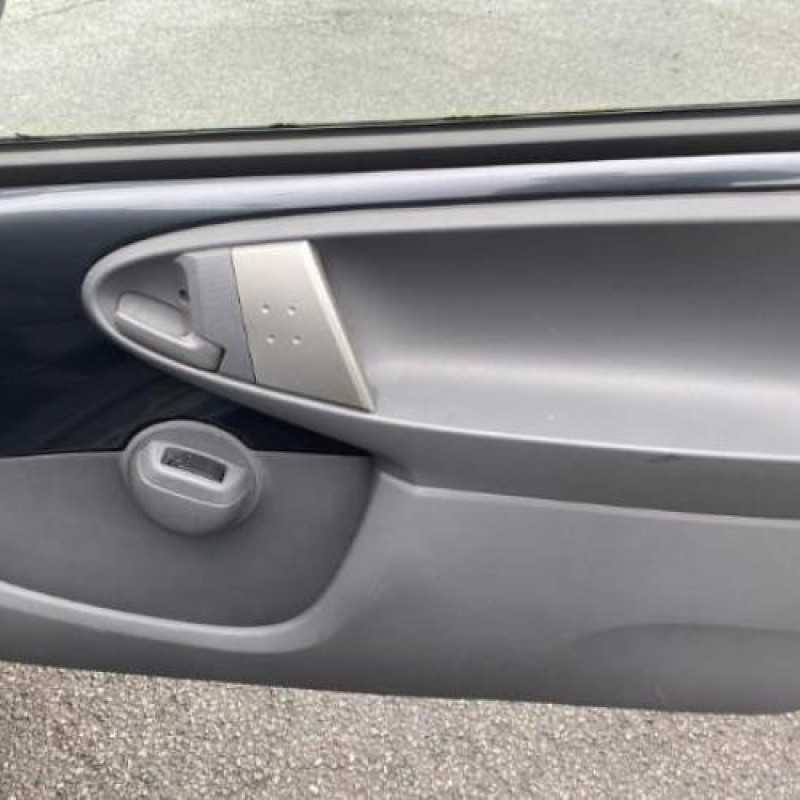Porte avant gauche TOYOTA AYGO 1 Photo n°16