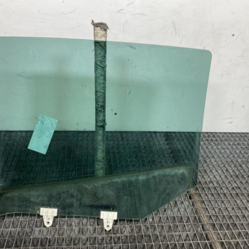 Vitre arriere droit RENAULT MEGANE 3 Photo n°6