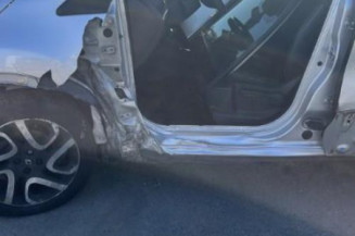 Feu arriere secondaire gauche (feux) RENAULT CAPTUR 1