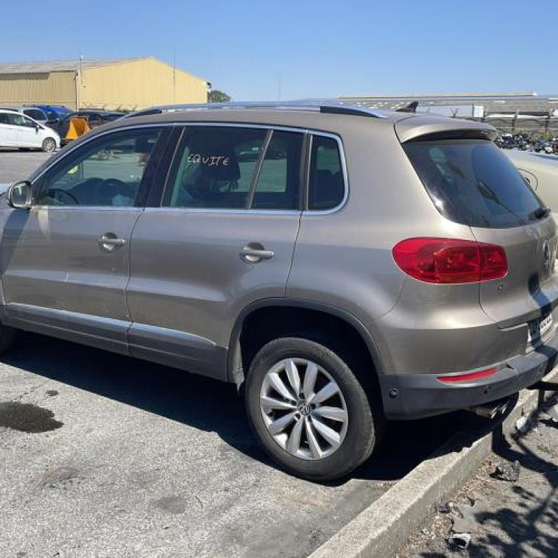 Feu arriere secondaire gauche (feux) VOLKSWAGEN TIGUAN 1 Photo n°7