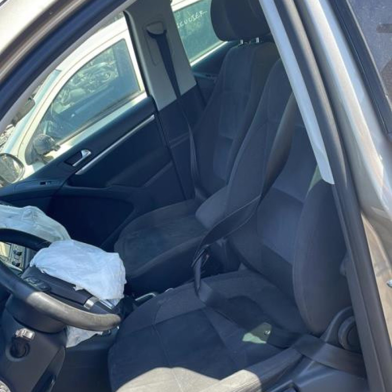Feu arriere secondaire gauche (feux) VOLKSWAGEN TIGUAN 1 Photo n°8