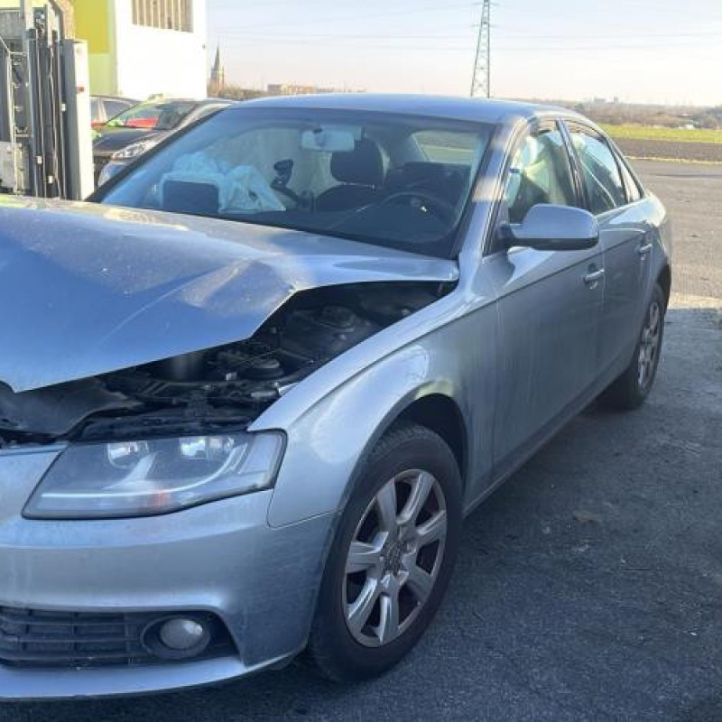 Feu arriere secondaire gauche (feux) AUDI A4 3 Photo n°4