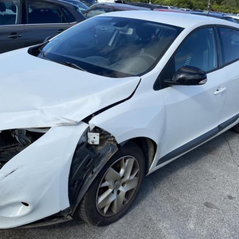 Aile avant droit RENAULT MEGANE 3 Photo n°6
