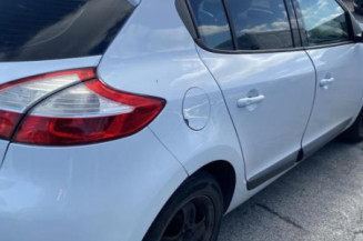 Aile avant droit RENAULT MEGANE 3